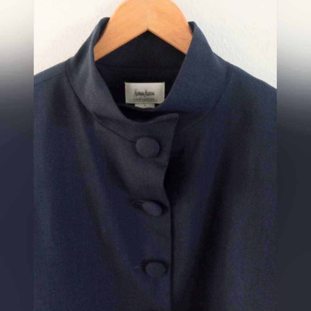 NEIMAN MARCUS Wool High Collar Blazer Jacket In Navy Blue | 6 - Picture 5 of 8